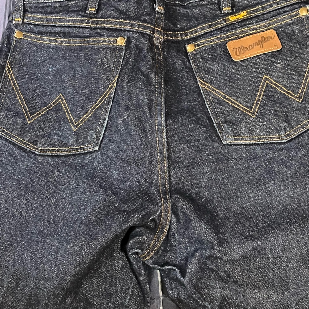 34x36  Wrangler 47MWZ jeans - more modern version of original fit Wrangler 13MWZ